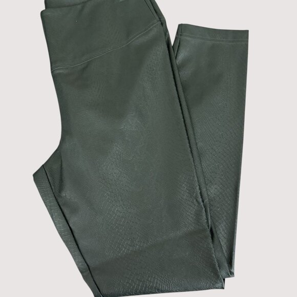White House Black‎ Market Vegan Leather Leggings Spruce Green Size 14R NWT - Picture 2 of 8